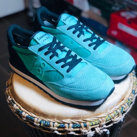 saucony black mint